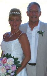 American Christians wed and look very pleased to be together
