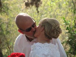 Wedding kiss for Christian seniors